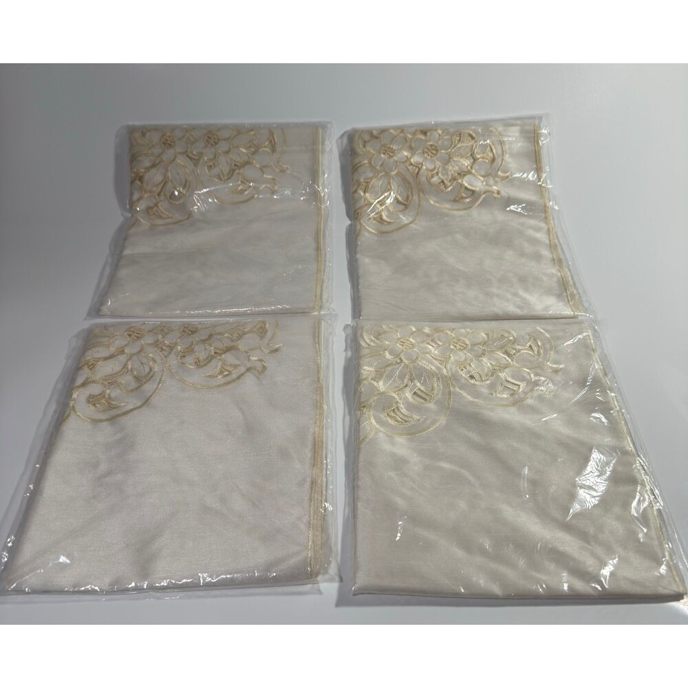 Collections Etc Elegant Scroll Window Valance Crem 5836 Cut Out Embroidered LOT